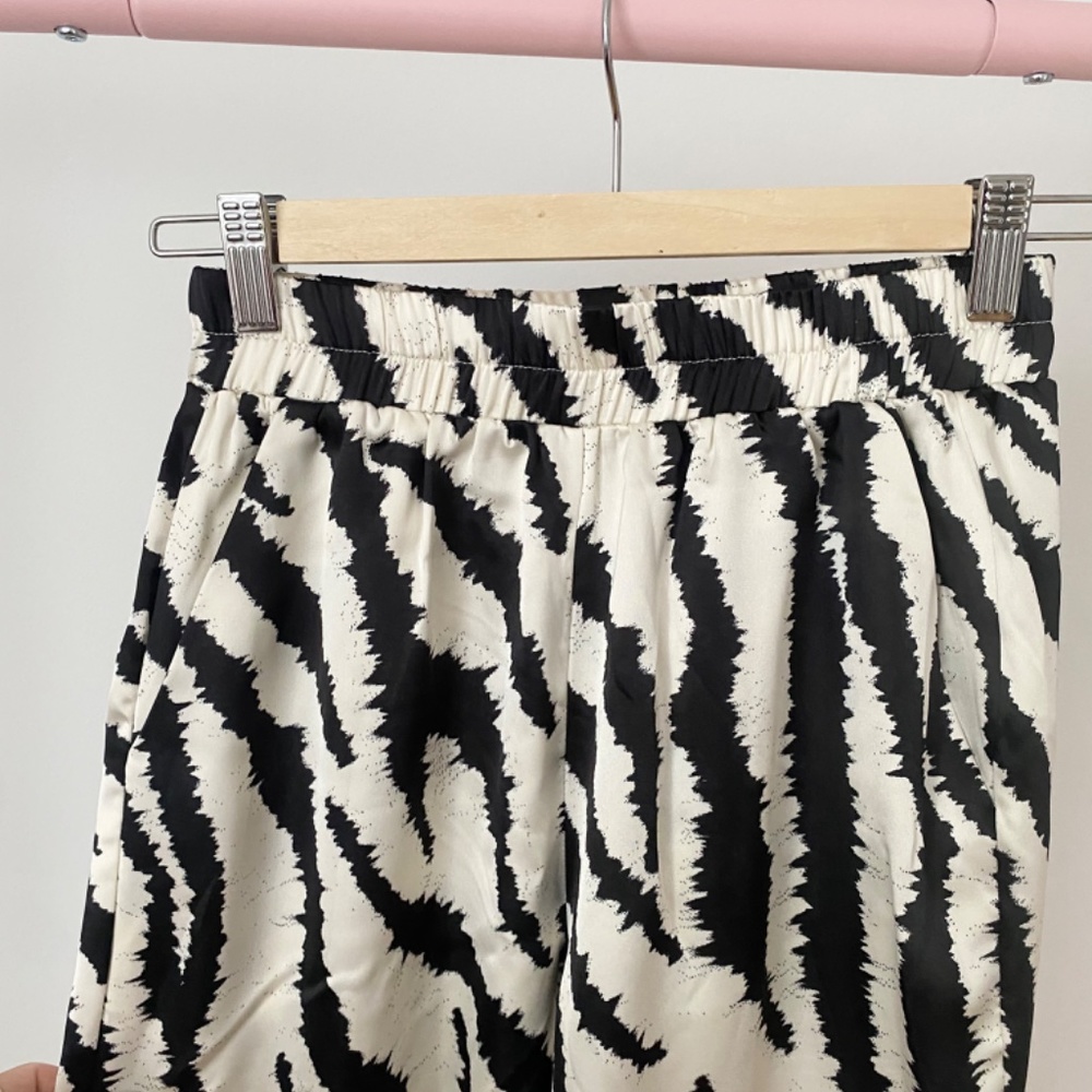 SOLD-4th + reckless pants - Picture 4 of 6